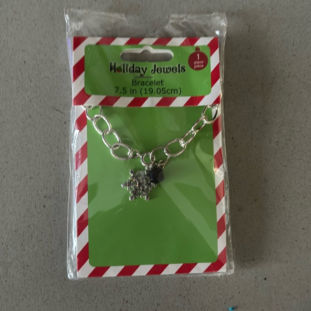 holiday jewels bracelet 7.5 inch snowflake and bead